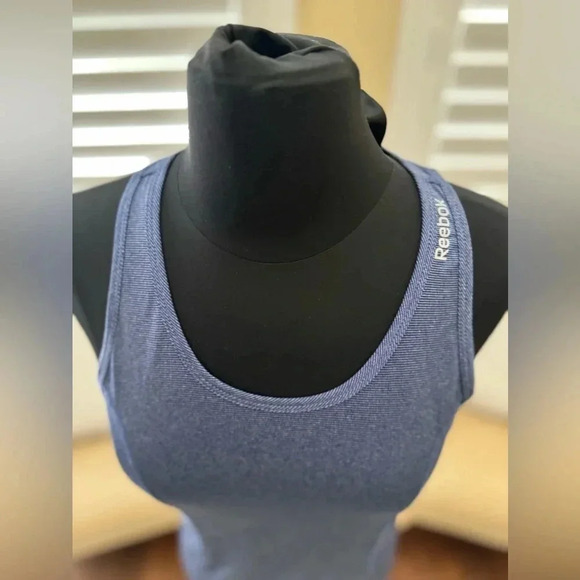 NWT | Reebok | Dynamic Tank - Size XS - Picture 4 of 5
